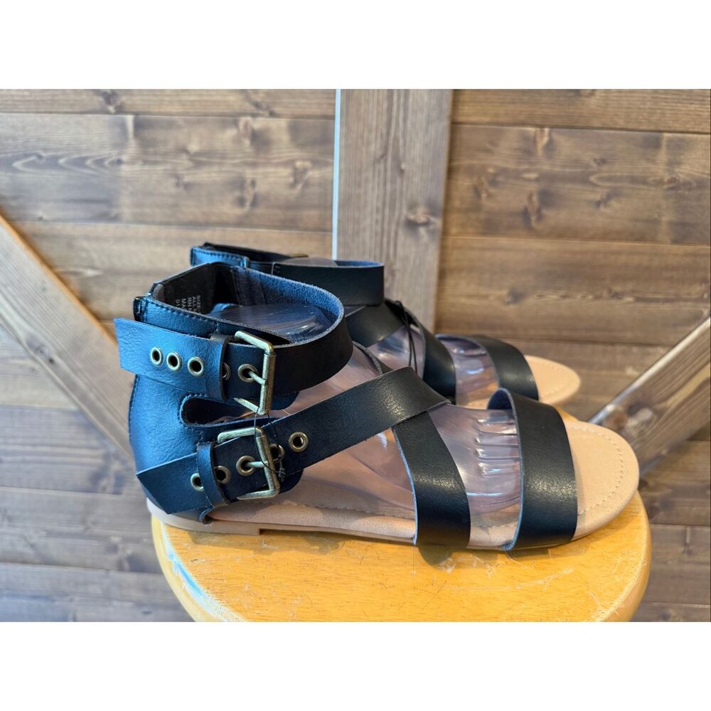 Torrid Black Gladiator Sandals Women’s Size 10.5W Wide Width Double Buckle NWOT